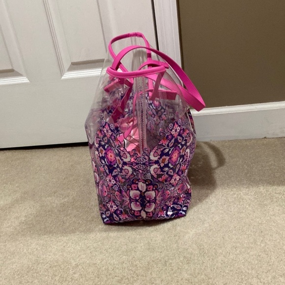 NEW VB beach bag w small zip bag and towel in Magenta Medallion pattern - Picture 6 of 7